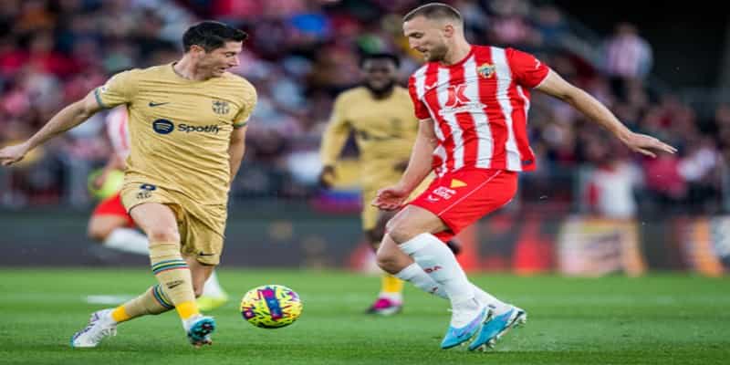 Barca đã có chiến thắng trước Almeria ở lượt đi